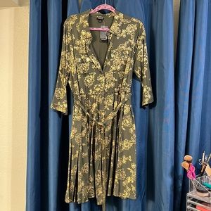 Torrid 2x OD green and gold dress w/pockets NWT